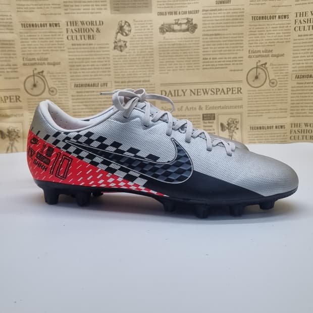 나이키 머큐리얼 베이퍼 13 프로 네이마르 축구화 255