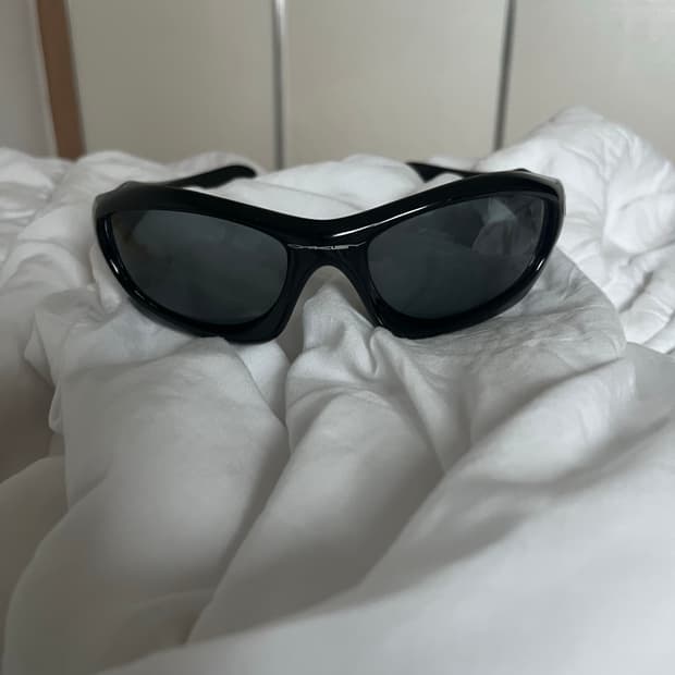 오클리 몬스터독