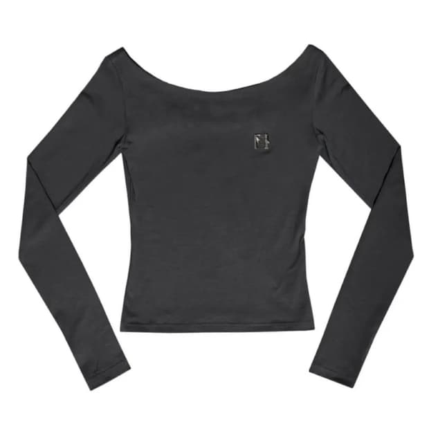 뉴얼린 엠블럼 롱슬리브 보트넥 탑 차콜