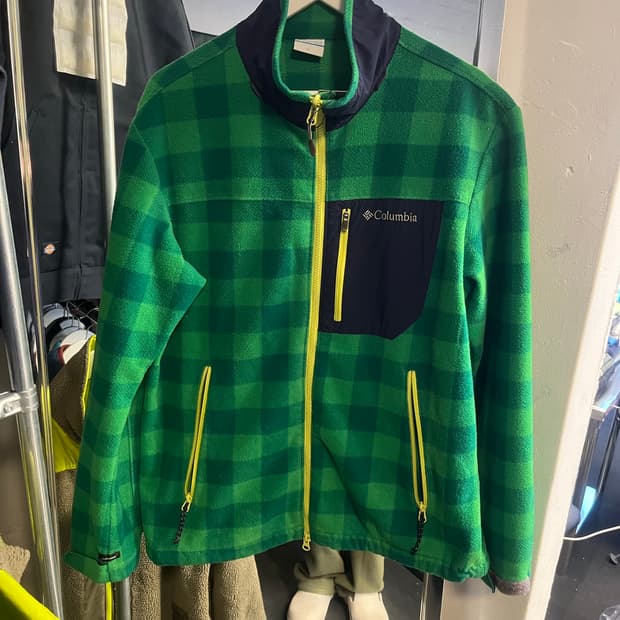 컬럼비아 패턴 플리스