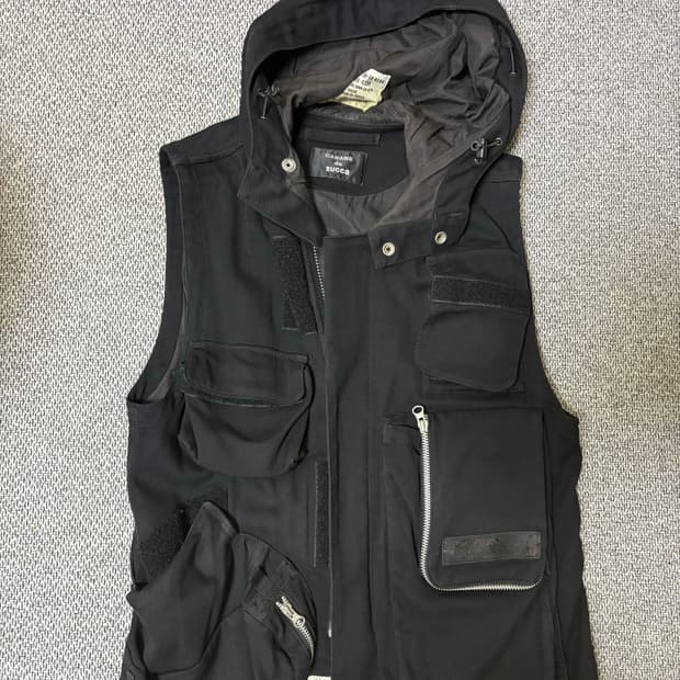 Cabane de zucca vest