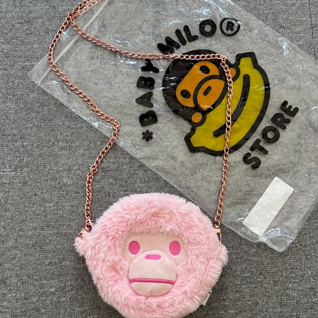 베이프 베이비 마일로 핑크 플러시 크로스백 가방 털