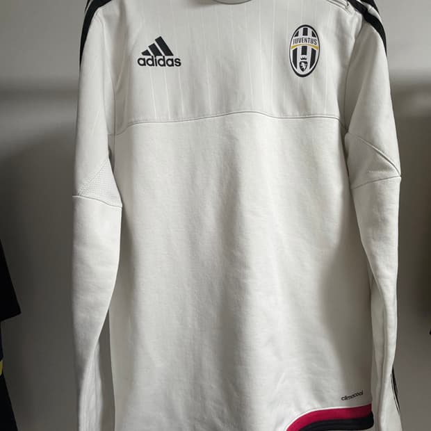 유벤투스 트레이닝 세트/ 블랙 / 상태좋음 (얼룩O)