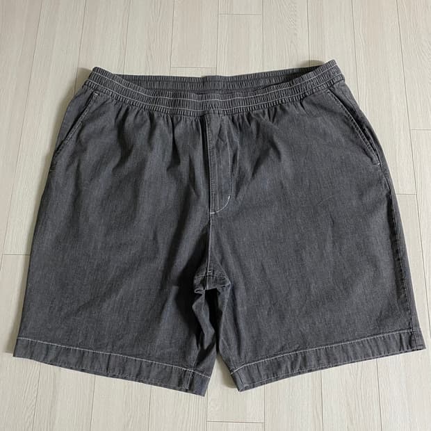 UNIQLO SHORTS