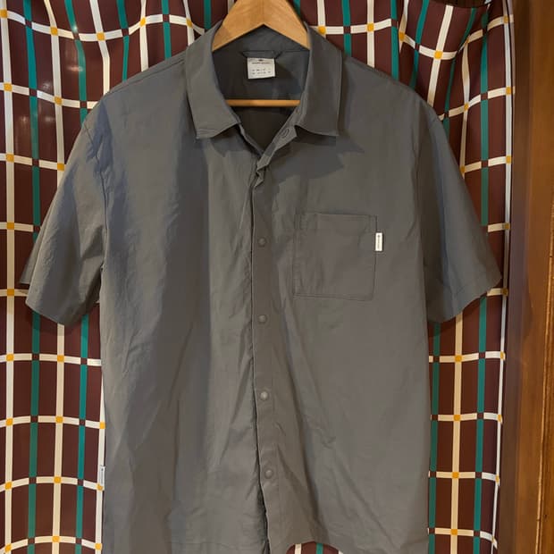 스노우피크 반팔 셔츠 그레이