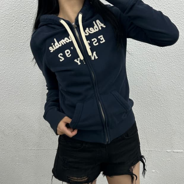아베크롬비 센터로고 네이비 후드집업 M