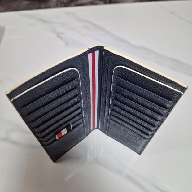 톰브라운  장지갑