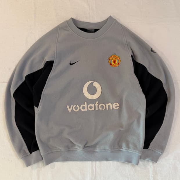 나이키 맨유 보다폰 희귀 플리스 스웻 탑 그레이