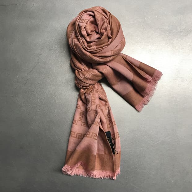 베르사체 실크 스카프