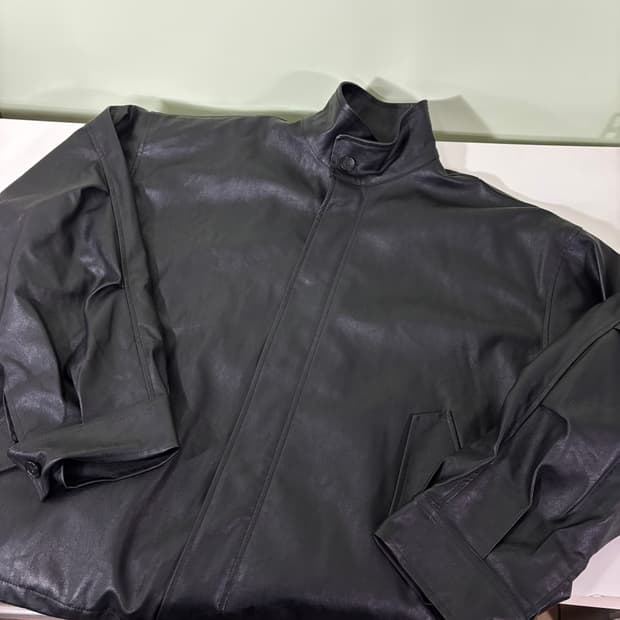 L 105 파르티멘토 블랙 레더자켓