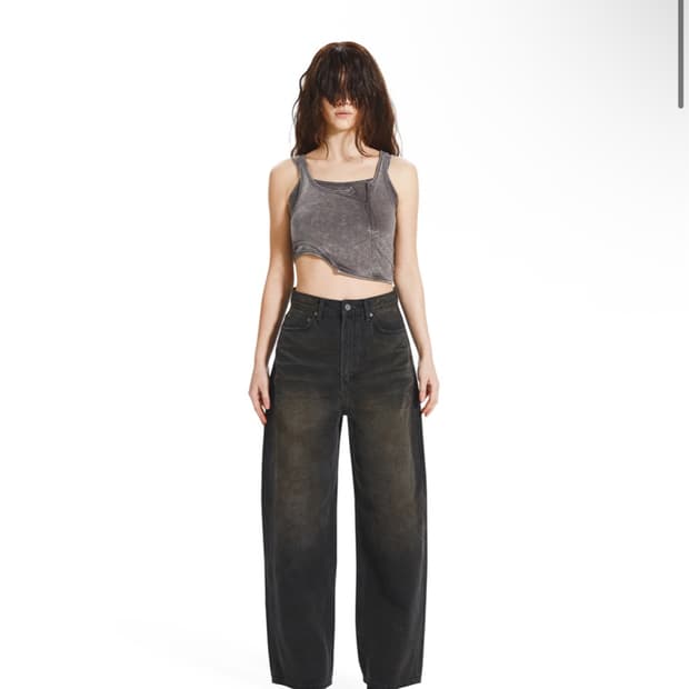 로딩룸 DOUBLE STRAP ZIP TOP