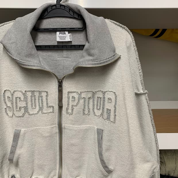 [OS] 스컬프터 인사이드 아웃 크롭핏 스웻 집업