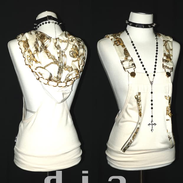 (d.i.a) gold chain punk hood 