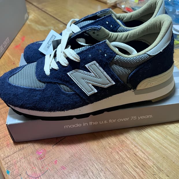 칼하트 뉴발란스 990