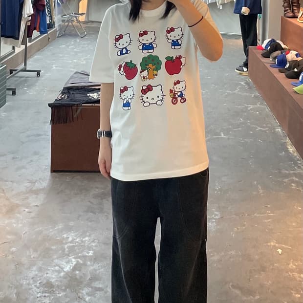 헬로키티 카툰 프린팅 반팔 H1238