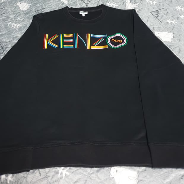 겐조 슬림핏 자수 레인보우 레터링 맨투맨 블랙 (XL)