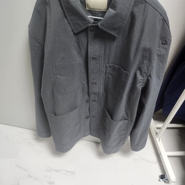 포터리 워크자켓 챠콜 3 팔아요