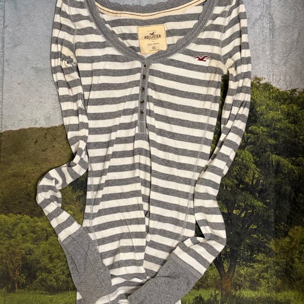 홀리스터 레이스 딱붙티 긴팔티셔츠