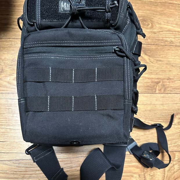 맥포스 점보 스왈로우 슬링백 2회착용