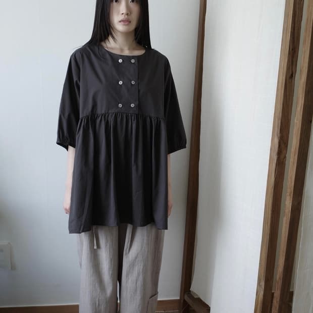 Falt 폴트 summer shirring blouse