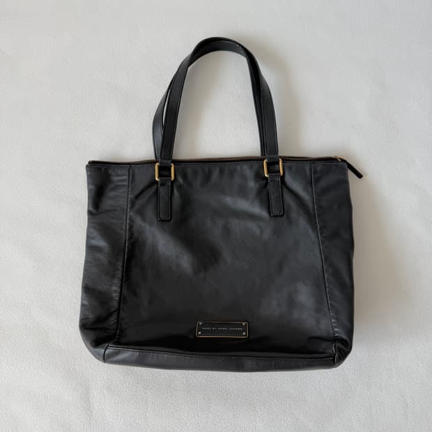 마크 바이 마크제이콥스(MARC BY MARC JACOBS) 레더 토트백