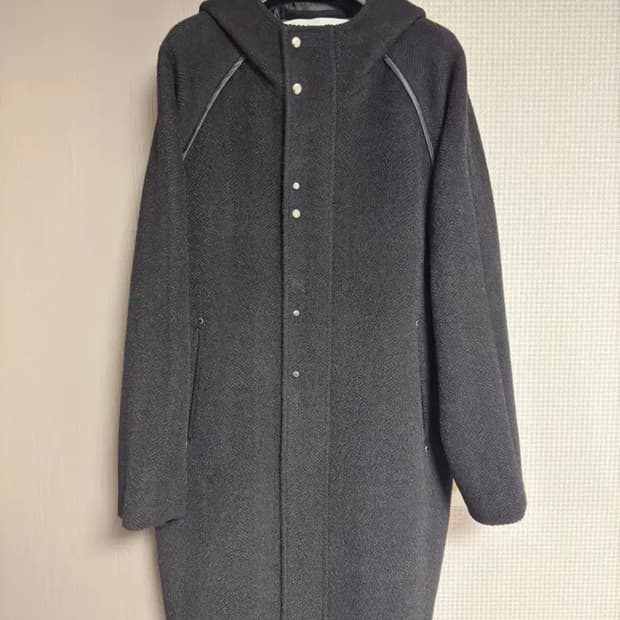 L) 앤더슨벨 이탈리안 알파카 후디 코트 블랙