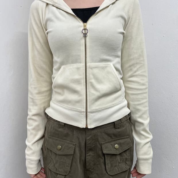 쥬시꾸뛰르 크림 벨로아 집업