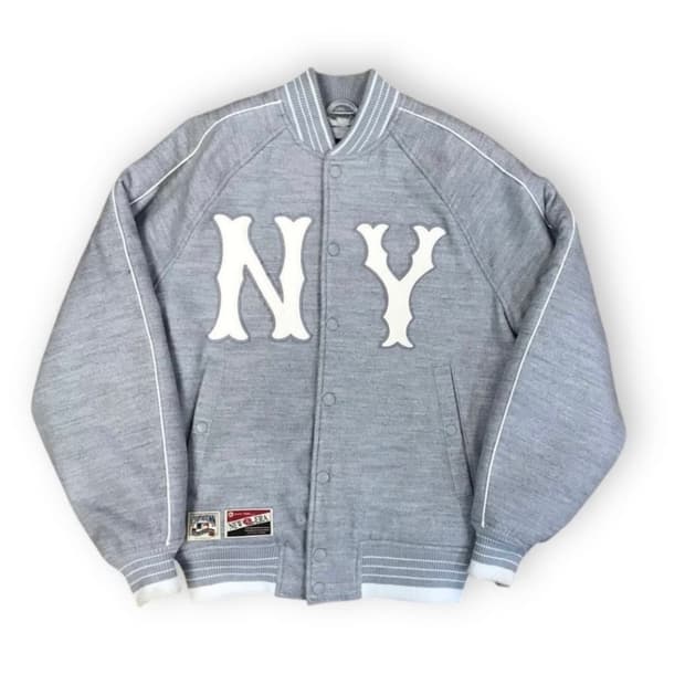 뉴에라 바시티 자켓