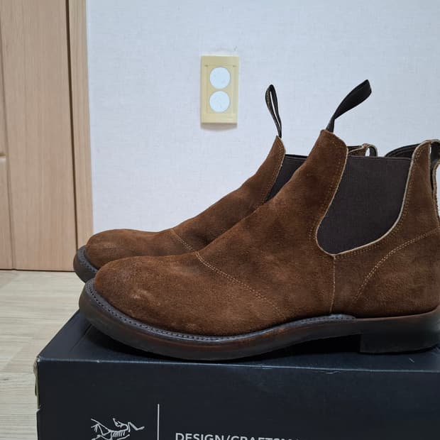 10D 더블알엘 콩그레스 러프아웃 스웨이드 브라운 첼시 부츠