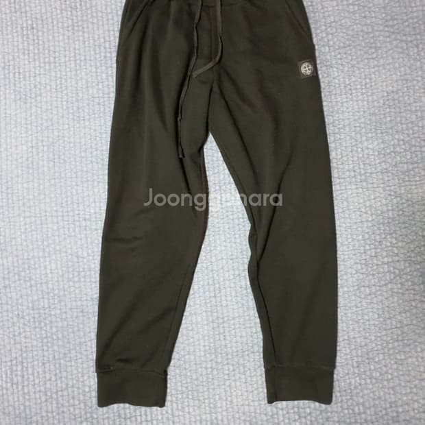 스톤아일랜드 조거팬츠.   M/L