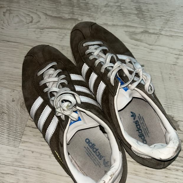 아디다스 빈티지 스니커즈 브라운 