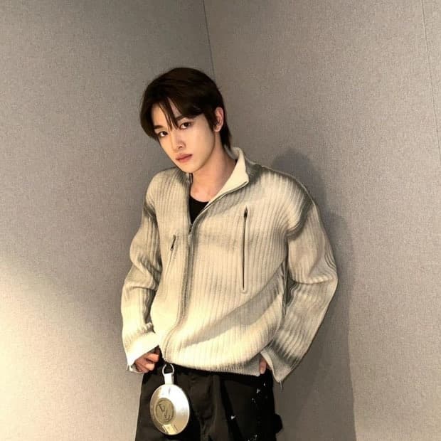 노쿨러스 니트 집업