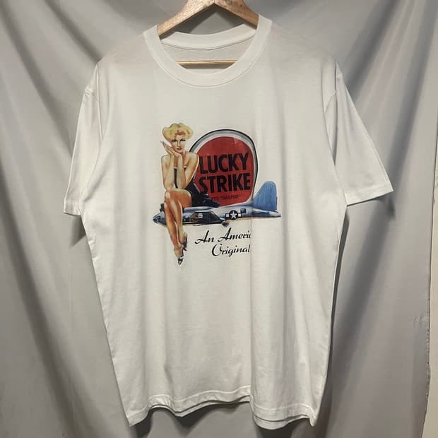 Lucky Strike 빈티지 럭키 스트라이크 핀업걸 프린팅 반팔 티셔츠