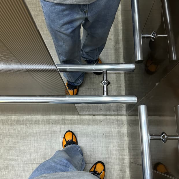 Ep.7 03 trousers