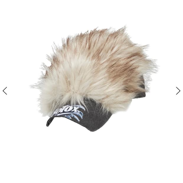 Coucou bebe pussy fur cap