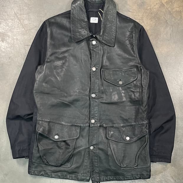 CP컴퍼니 레더 믹스 자켓