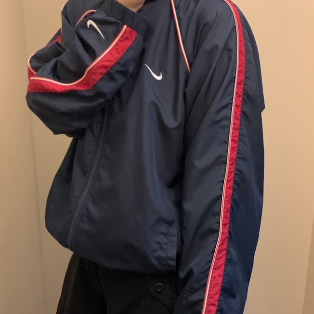나이키 올드스쿨 바람막이 
