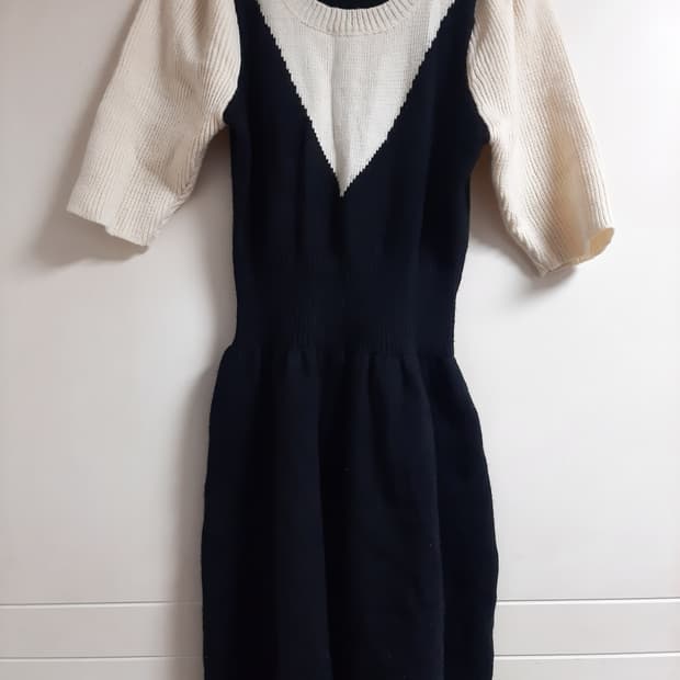 퍼프소매 배색 원피스 아이보리 블랙