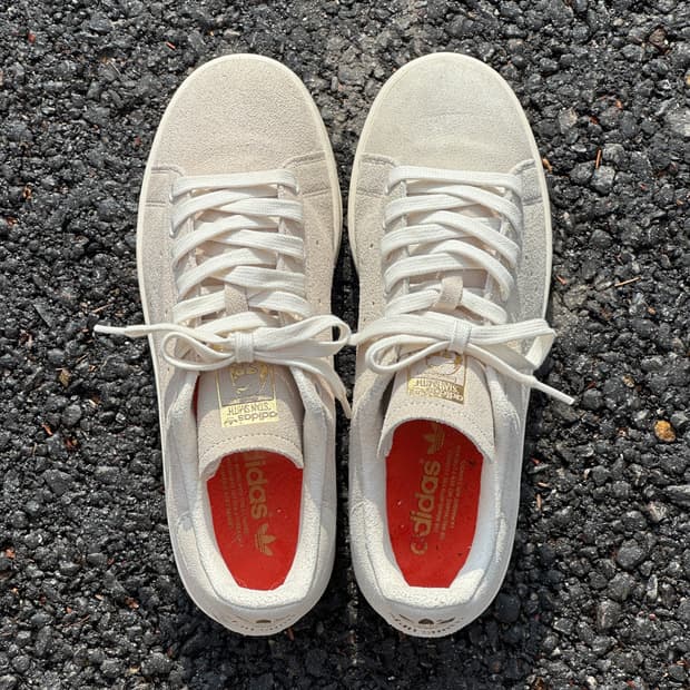 [255] 아디다스 스탠스미스 스웨이드 아이보리 스니커즈