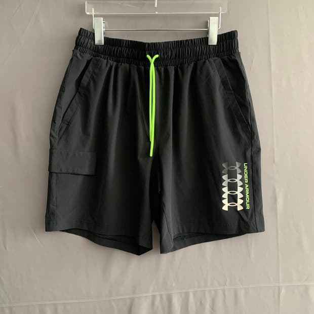 XL 언더아머 페이크 카고 스판 밴딩 쇼츠 트레이닝 반바지