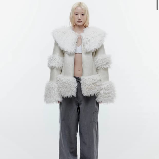 WIDE COLLAR LEATHER SHEARLING JACKET