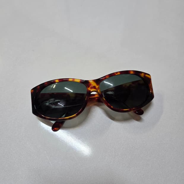 구찌 선글라스 빈티지 레오파드