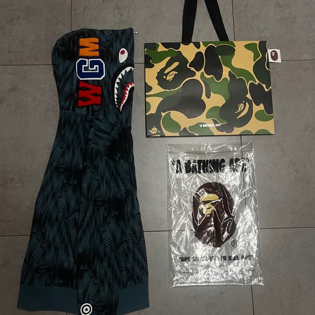 새상품급) 베이프 스피드레이서 샤크 후드집업