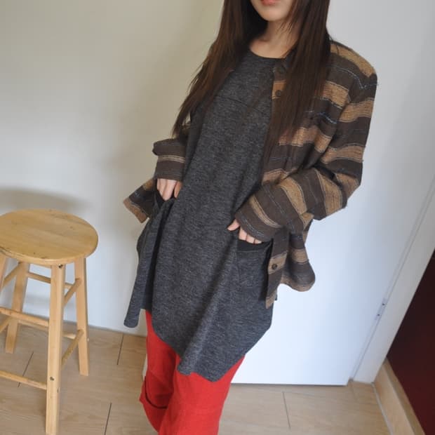 빈티지 단추 롱슬리브