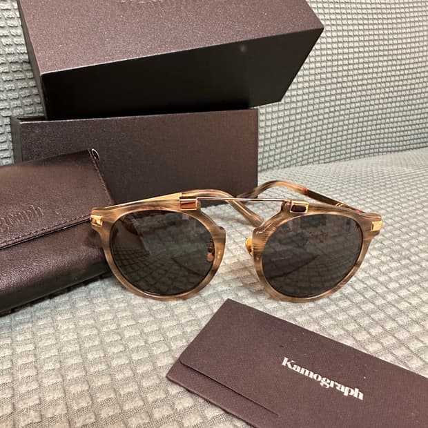 카모그라프 선글라스 팝니다