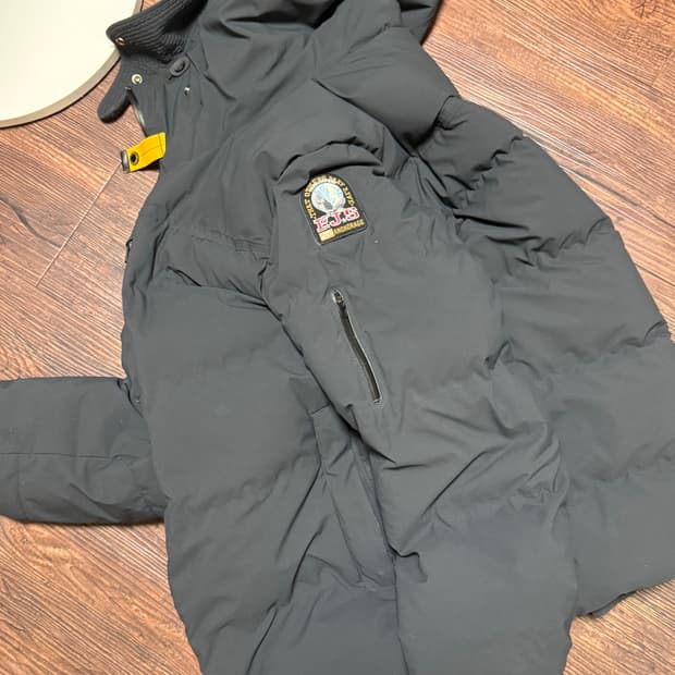 파라점퍼스 후디 다운 재킷 판매합니다