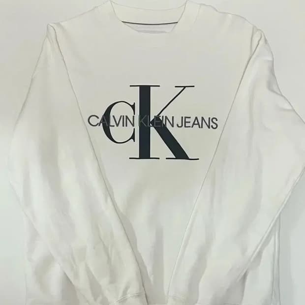 캘빈클라인 맨투맨