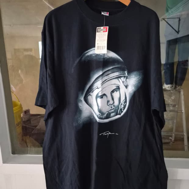 XXL) Lyon Yuri Gagarin CCCP 반팔 티셔츠 팝니다