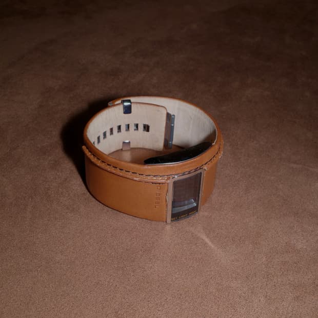 디젤 와이드 레더 스트랩 워치