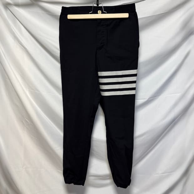 [S+급/00] 톰브라운 사선완장 앵클 스트링 트랙 팬츠